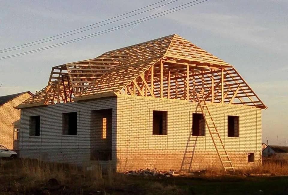 Реконструкция кровли дачного дома